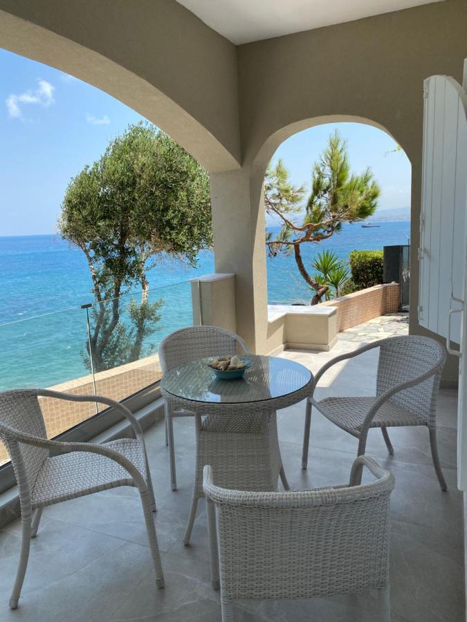 Beautiful House In Front Of The Sea Apartment Gazi Exterior photo